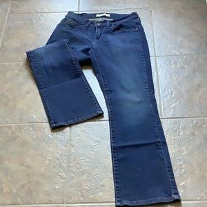 Levi’s Strauss & Co women’s jeans
